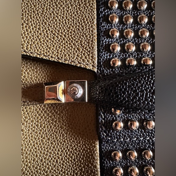 Henri Bendel Carlyle Pebbled Leather Crutch in Army Green/ Black with Gold Studs - Picture 3 of 5